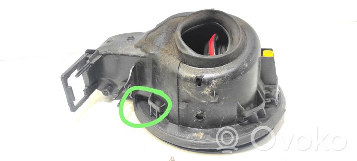 Opel Astra J Sportello del serbatoio del carburante 13375739