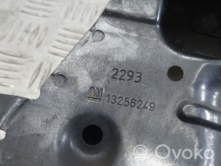 Opel Astra J Pannello laterale di supporto del radiatore 13256249