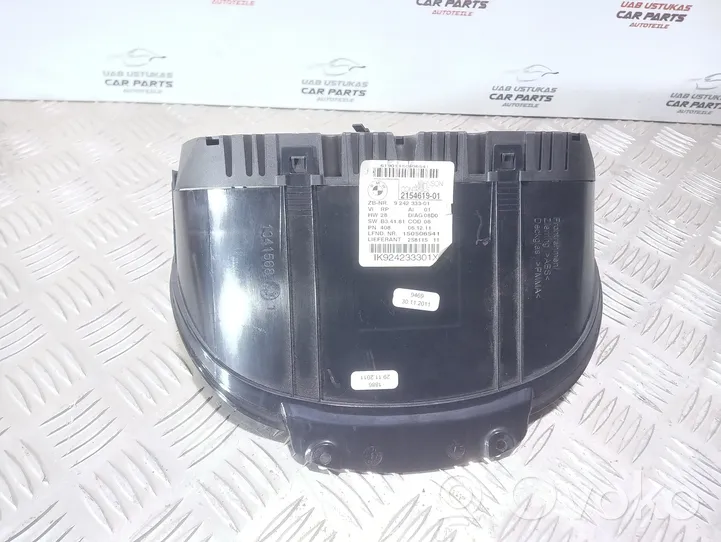 BMW 1 E82 E88 Speedometer (instrument cluster) 9242333