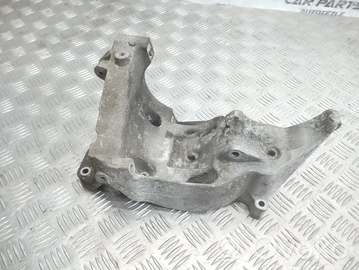 BMW 1 E82 E88 Support de générateur / alternateur 7802639