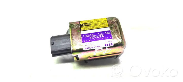 Toyota Corolla Verso E121 Sensore d’urto/d'impatto apertura airbag 8986013010