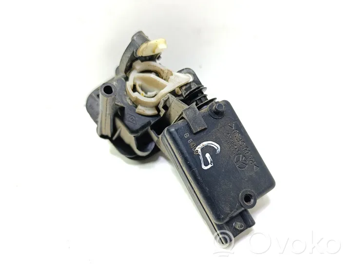 Renault Clio II Tailgate exterior lock 