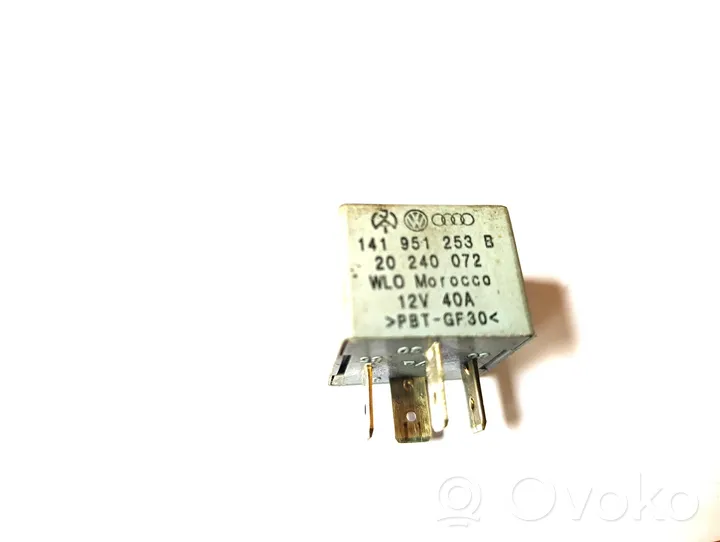 Volkswagen Golf IV Other relay 141951253B