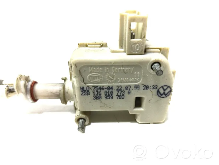 Volkswagen Golf IV Fuel tank cap lock motor 1J6810773A