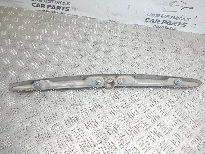 Opel Vectra B Takaluukun rekisterikilven valon palkki 90463727