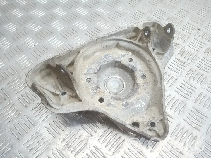 Audi A6 S6 C5 4B Supporto di montaggio della molla elicoidale 