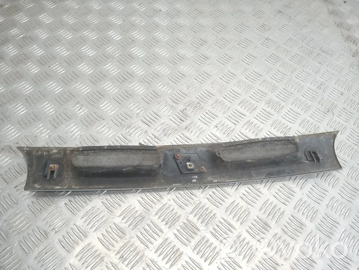 Fiat Bravo - Brava Maskownica / Grill / Atrapa górna chłodnicy 717494000