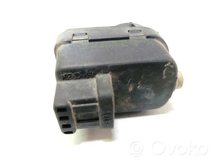 Renault Megane II Headlight level adjustment motor 8200134594