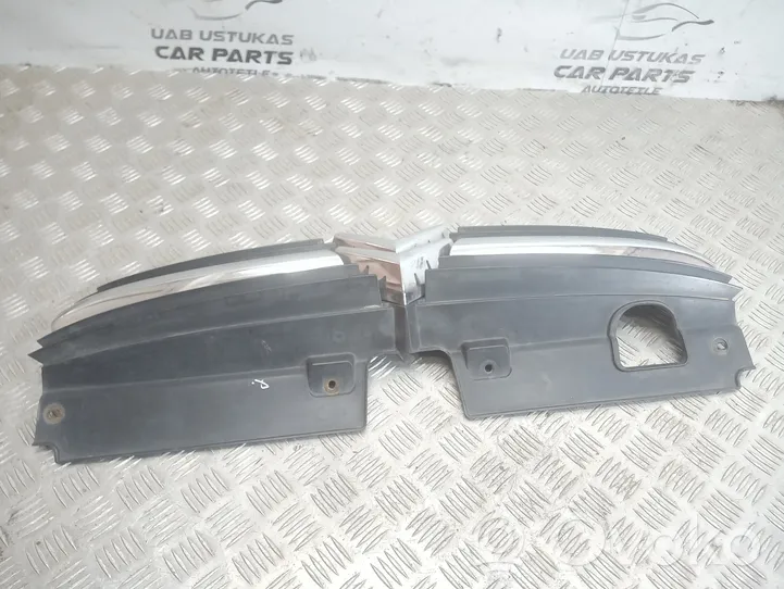 Citroen C5 Grille calandre supérieure de pare-chocs avant 9636751980