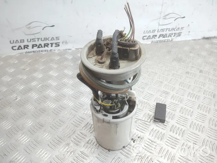 Volkswagen PASSAT B5.5 Pompe à carburant 3B0919050B