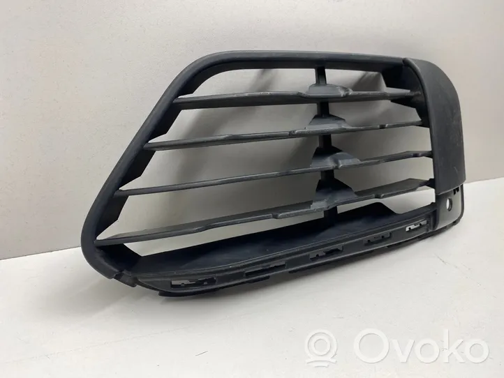 BMW X1 F48 F49 Grille inférieure de pare-chocs avant 51117354778