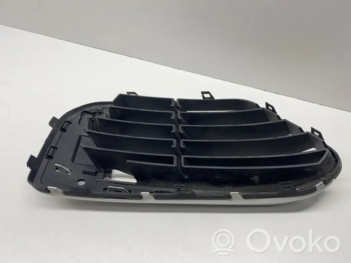 BMW X1 F48 F49 Grille inférieure de pare-chocs avant 51117354778