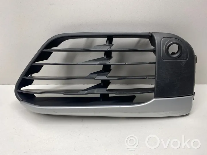 BMW X1 F48 F49 Grille inférieure de pare-chocs avant 51117354778