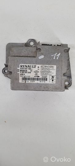 Renault Clio III Module de contrôle airbag 8200645158