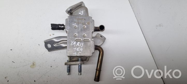 Toyota Yaris Refroidisseur de vanne EGR 2205000020