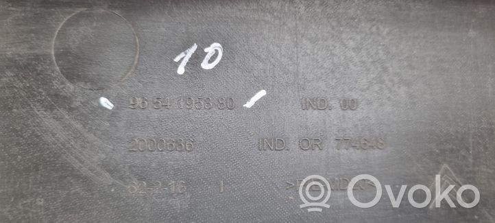 Citroen C4 I Picasso Radiatorių apdaila 9654195380