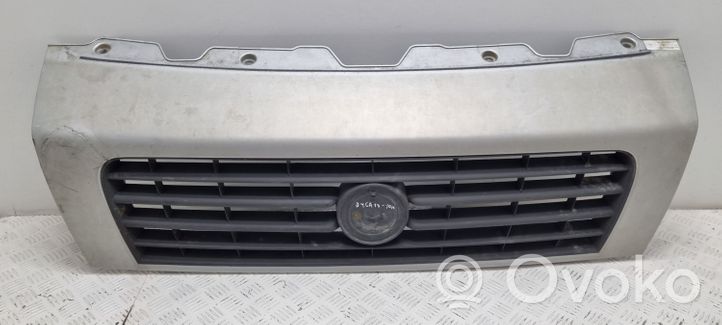 Fiat Ducato Maskownica / Grill / Atrapa górna chłodnicy 1308067070