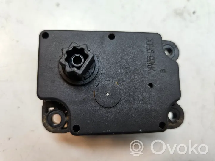 Volvo C30 Motor/activador trampilla de calefacción 4N5H19E616