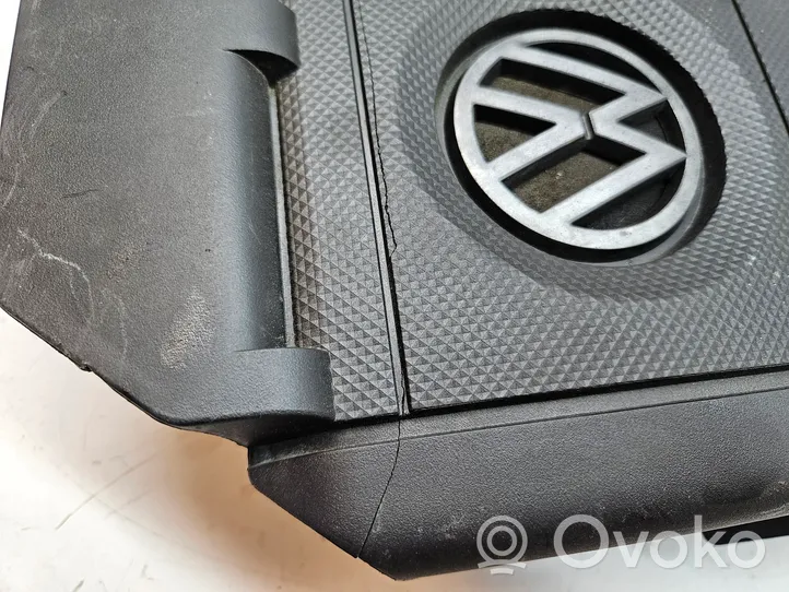 Volkswagen Golf Sportsvan Couvercle cache moteur 04L103925