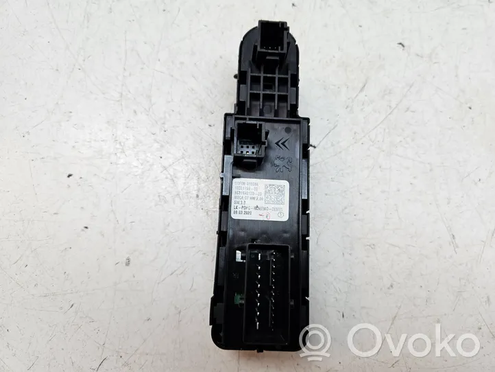 Citroen C5 Aircross Interruttore di controllo dell’alzacristalli elettrico 98319761ZD