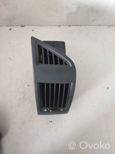 Fiat Ducato Copertura griglia di ventilazione laterale cruscotto 385817