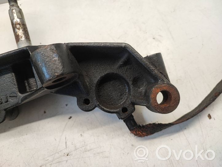 Renault Trafic II (X83) Supporto di montaggio scatola del cambio 8200404278