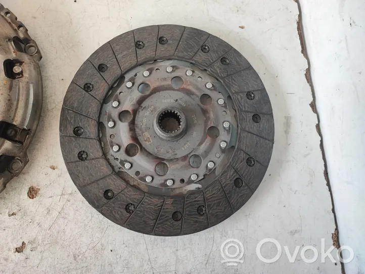 Renault Trafic III (X82) Clutch pressure plate 123107183R