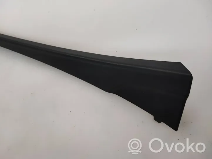 Opel Vivaro Windshield trim 104554A