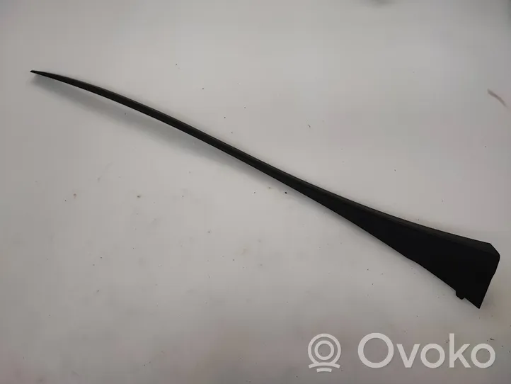 Opel Vivaro Windshield trim 104554A