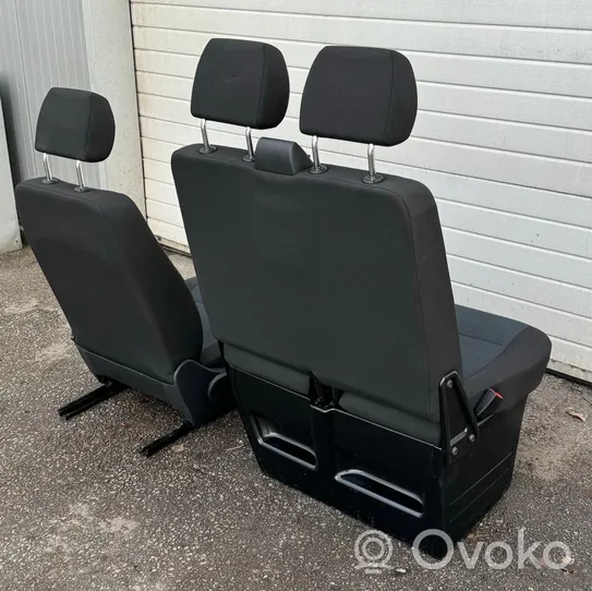 Volkswagen Transporter - Caravelle T6 Fotele / Kanapa / Komplet 