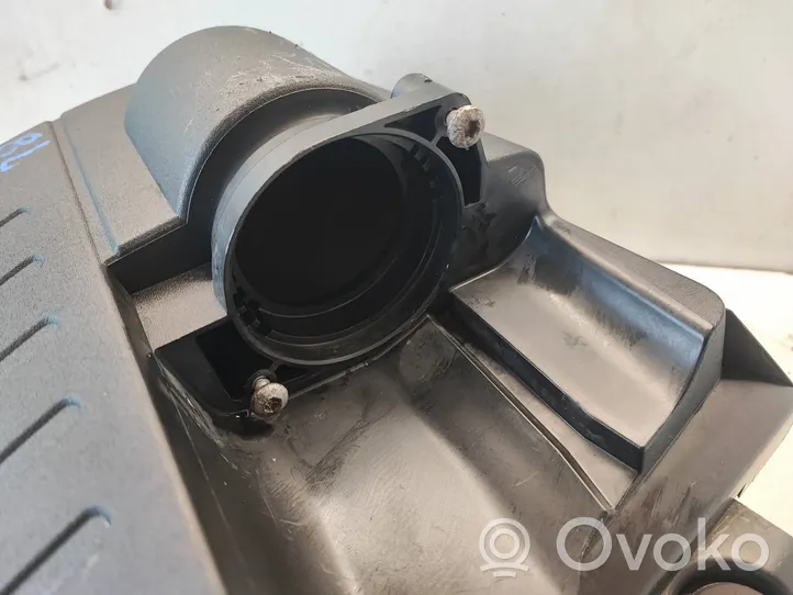 Opel Vivaro Boîtier de filtre à air 8200760899B