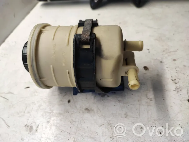 Opel Vivaro Réservoir de liquide de direction assistée 7700782884