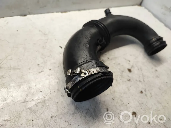 Renault Trafic II (X83) Tube d'admission d'air 8200082448