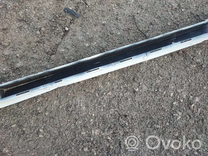 Ford Mustang VI Sill FR3B6310155