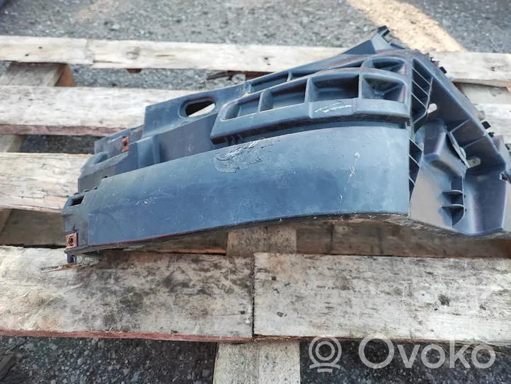Opel Vivaro Uchwyt / Mocowanie zderzaka przedniego 620350101R