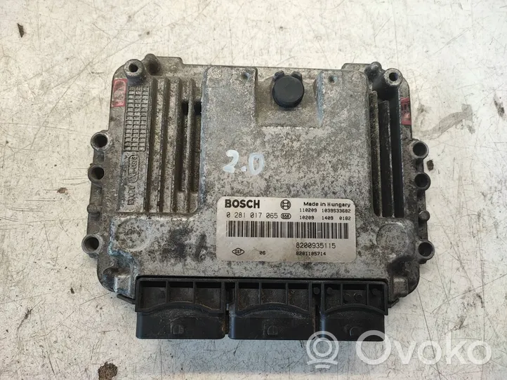 Renault Trafic II (X83) Calculateur moteur ECU 8200935115