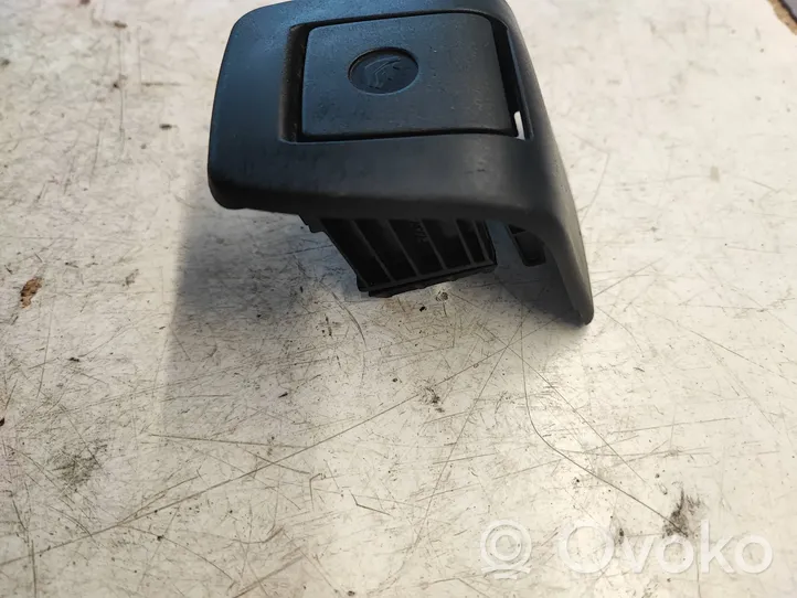 BMW 3 F30 F35 F31 ISOFIX cover cap 202691