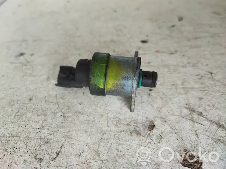 Opel Vivaro Fuel pressure sensor 0928400487