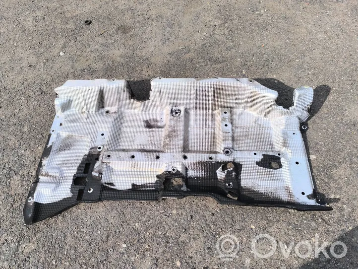 Volkswagen Multivan T5 Osłona termiczna rury wydechowej 7H1825671