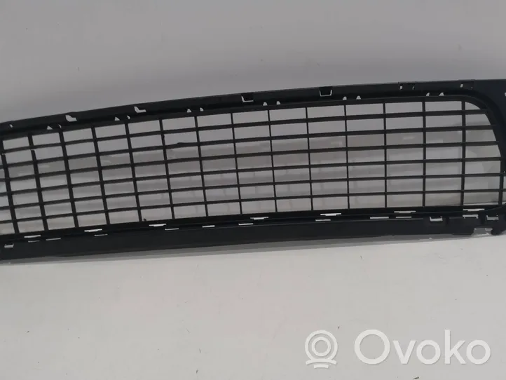 Renault Dacia Duster Grille inférieure de pare-chocs avant 622540008R