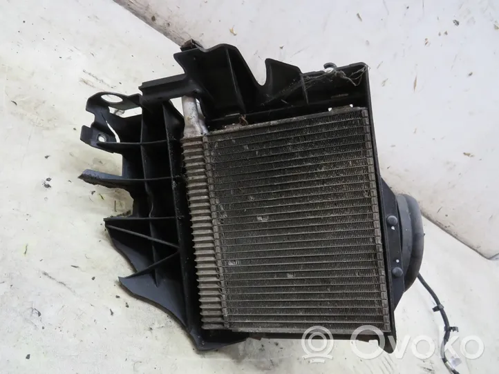 Jaguar XJ X351 Coolant radiator 