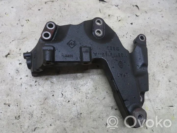 Nissan X-Trail T32 Engine mounting bracket 112319818R