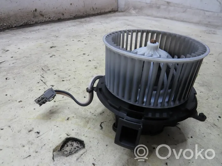 Opel Zafira C Heater fan/blower U7254002