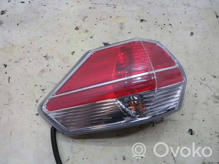 Nissan X-Trail T32 Rear/tail lights 