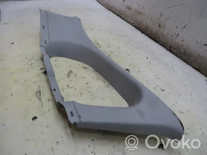 Toyota Avensis T270 Rivestimento montante (C) 62472-05140