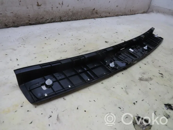 Toyota Avensis T270 Trunk/boot sill cover protection 58387-05110