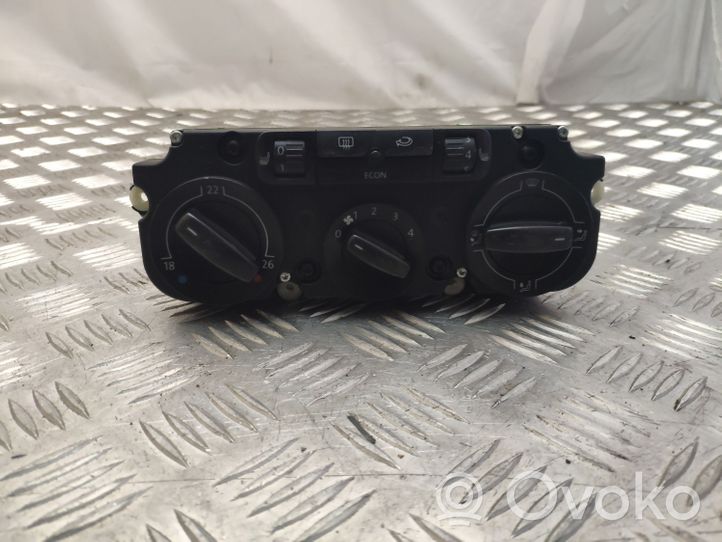 Volkswagen Touran I Climate control unit 