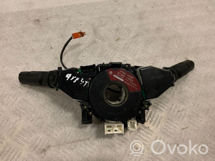 Nissan X-Trail T30 Leva/interruttore dell’indicatore di direzione e tergicristallo 47945AS500