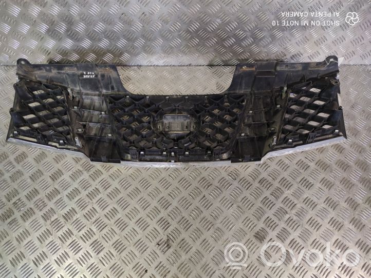 Nissan Navara D40 Front bumper upper radiator grill 310EB400