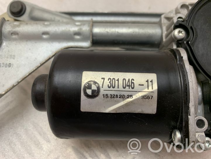 BMW 2 F46 Mechanizm i silniczek wycieraczek szyby przedniej / czołowej 7301046